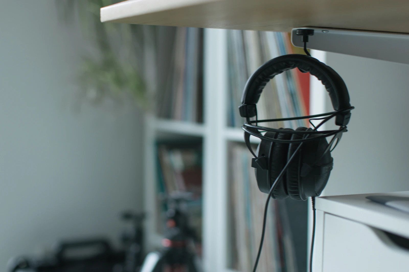 Removable Headphone Hanger